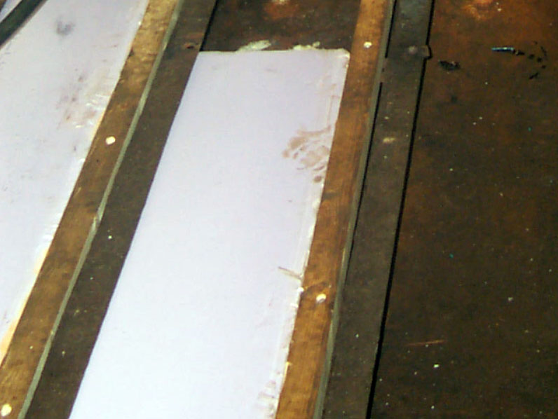 floorbeams in a barge conversion houseboat