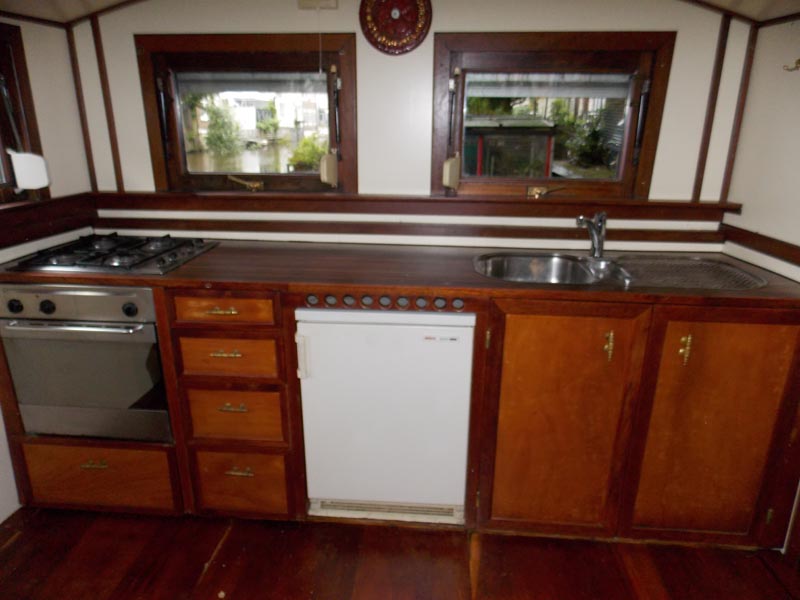 houseboat for rent amsterdam