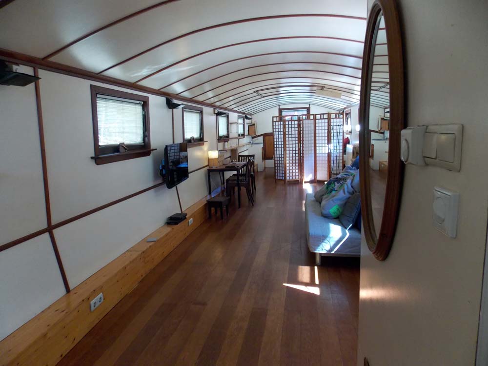 Amsterdam houseboat living room